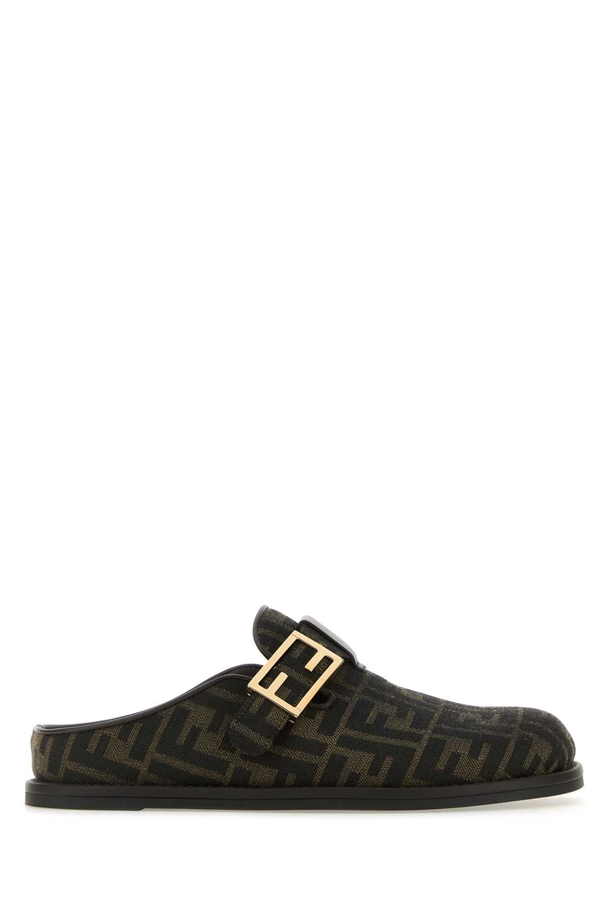 SLIPPERS_8R8448AJZX_F0R7V_Image_1
