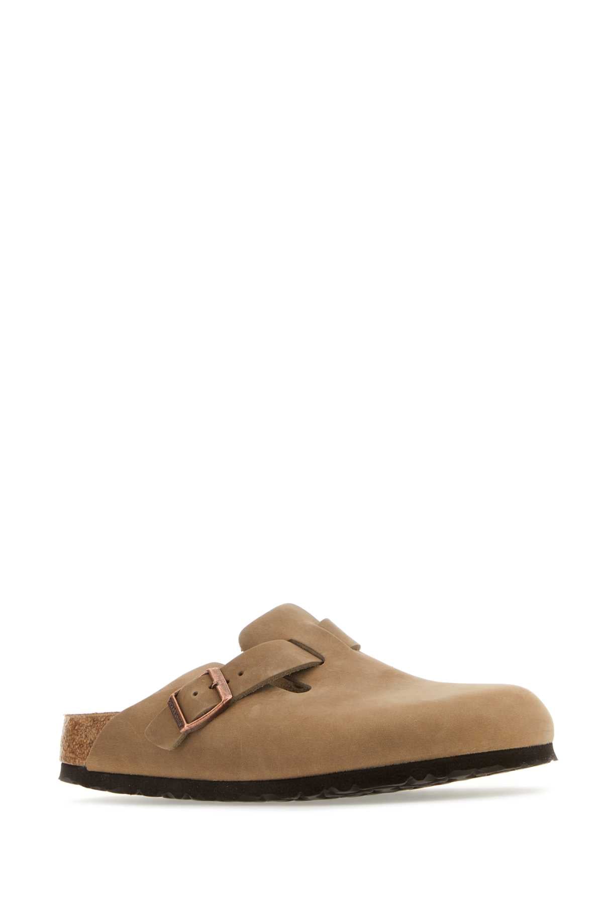 SLIPPERS_960813_TOBACCO_Image_2