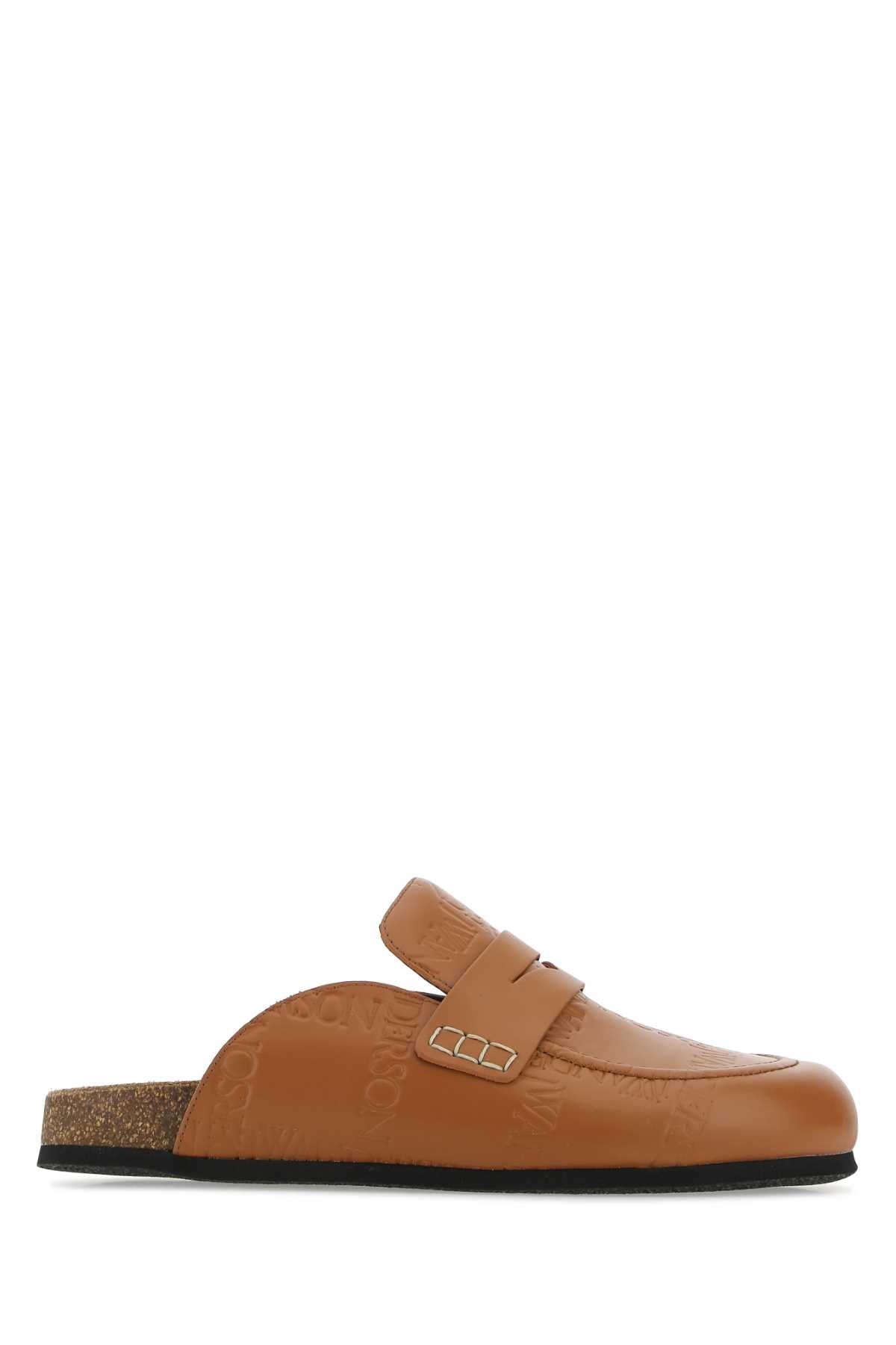 SLIPPERS_ANM36516F_15010_Image_1