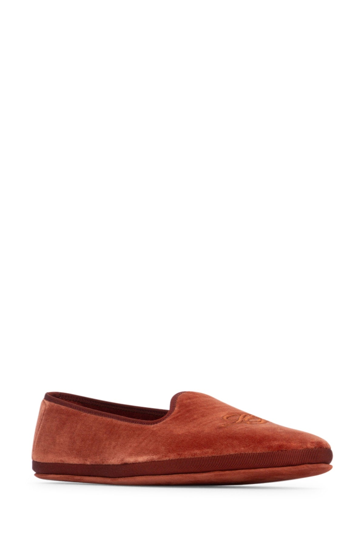 SLIPPERS_FAM6380_P500_Image_2