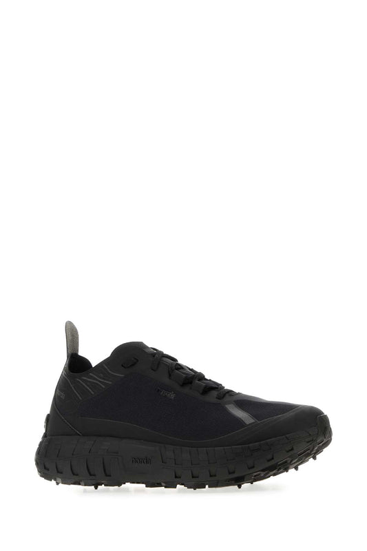 SNEAKERS_001AM_STEALTHBLACK_Image_2
