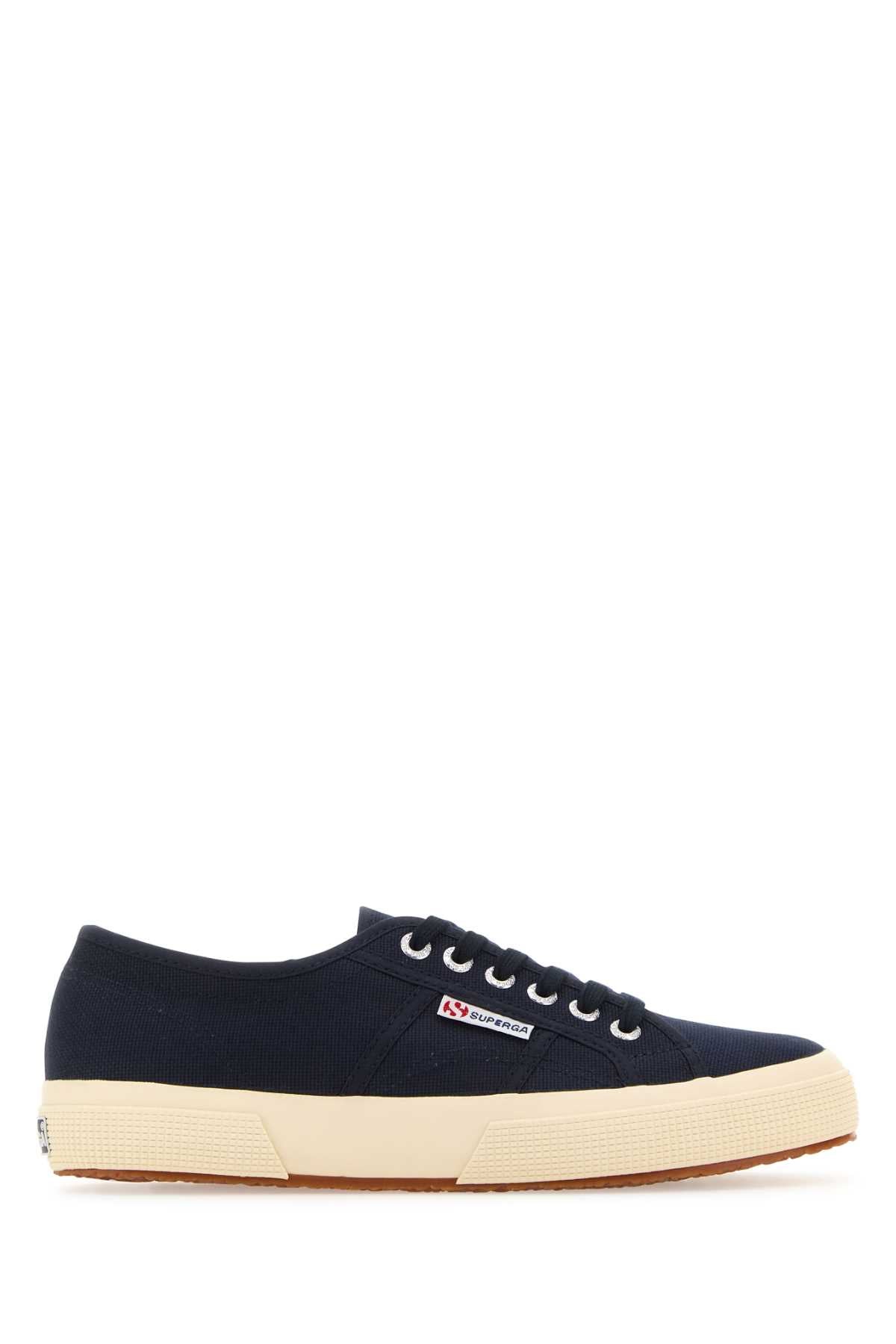 SNEAKERS_2750_933_Image_1