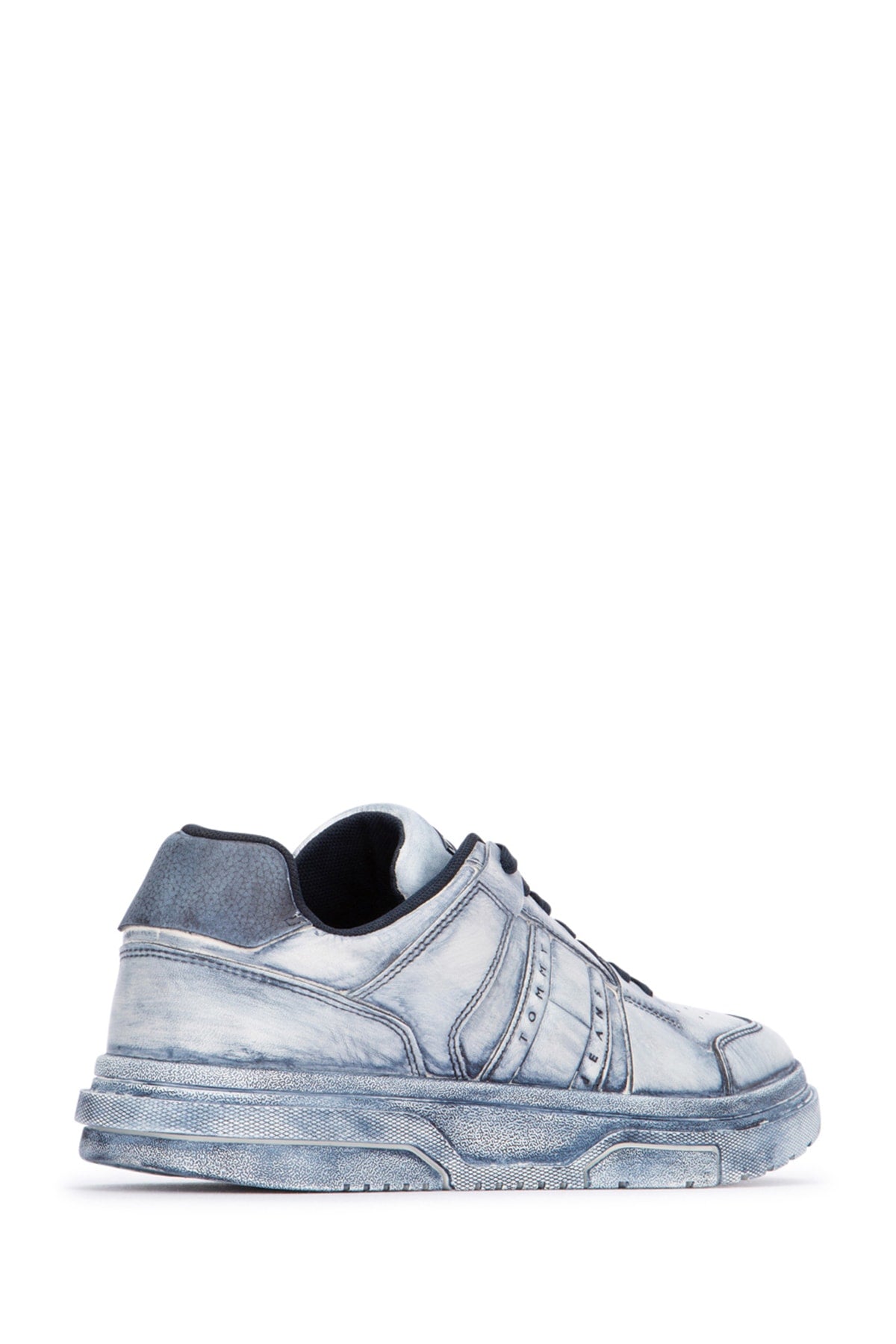 SNEAKERS_EN0EN02477_C1G_Image_3