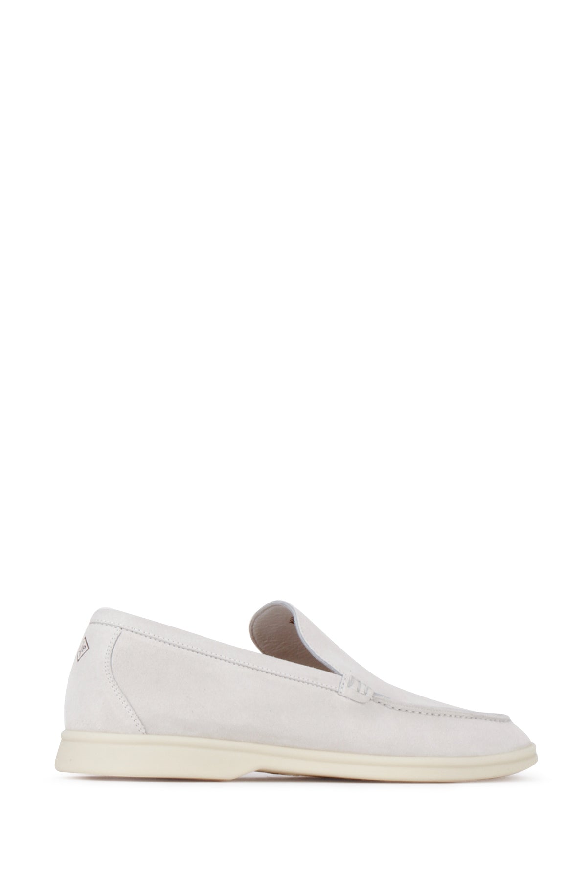 SNEAKERS_FAE8124_1000_Image_3