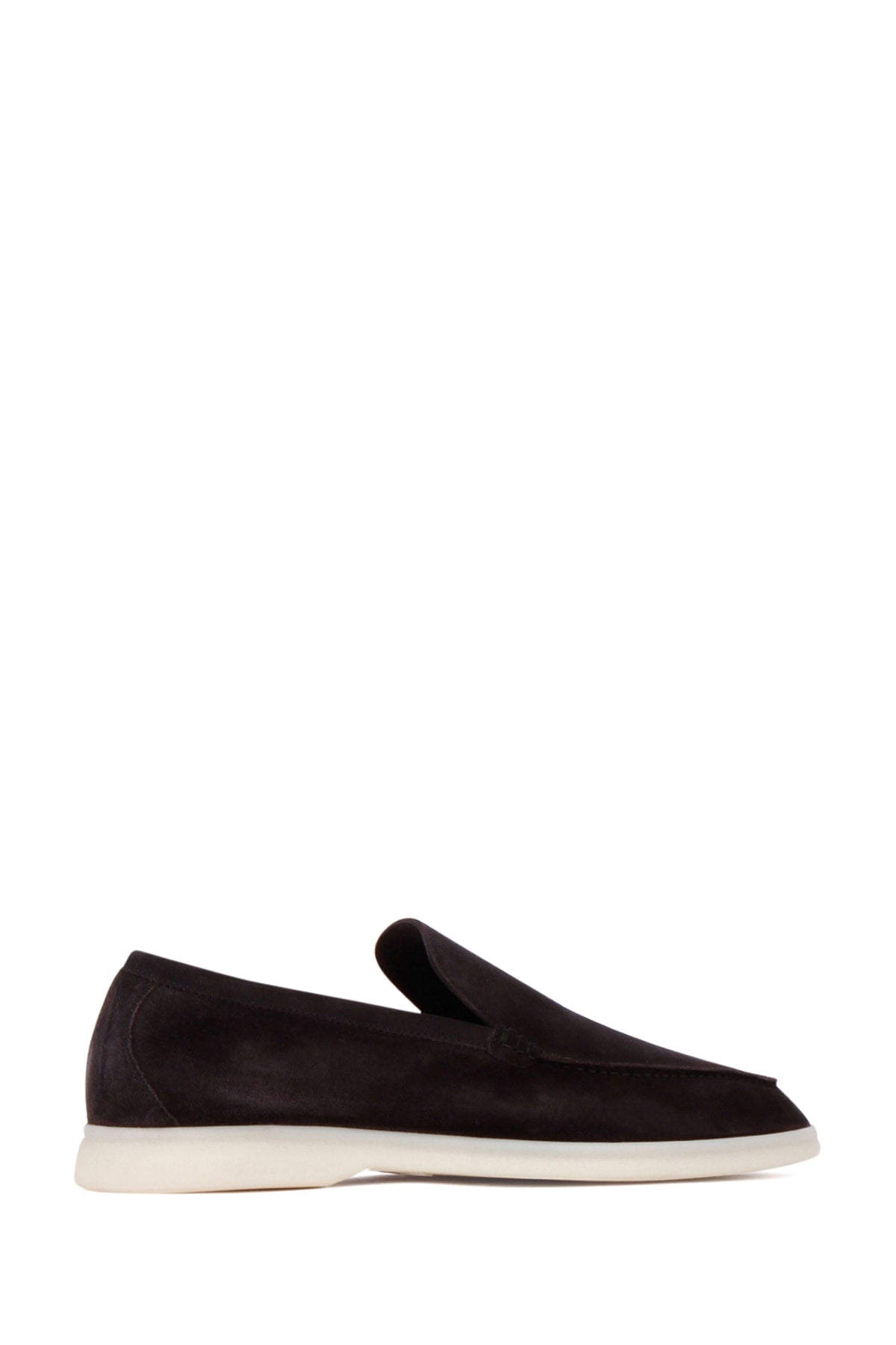 SNEAKERS_FAE8124_MB97_Image_3