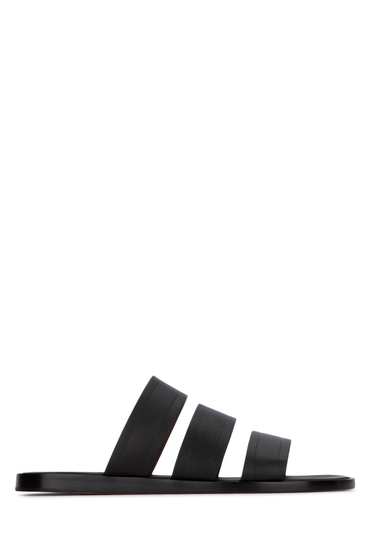 SNEAKERS_FAN8776_8000_Image_1
