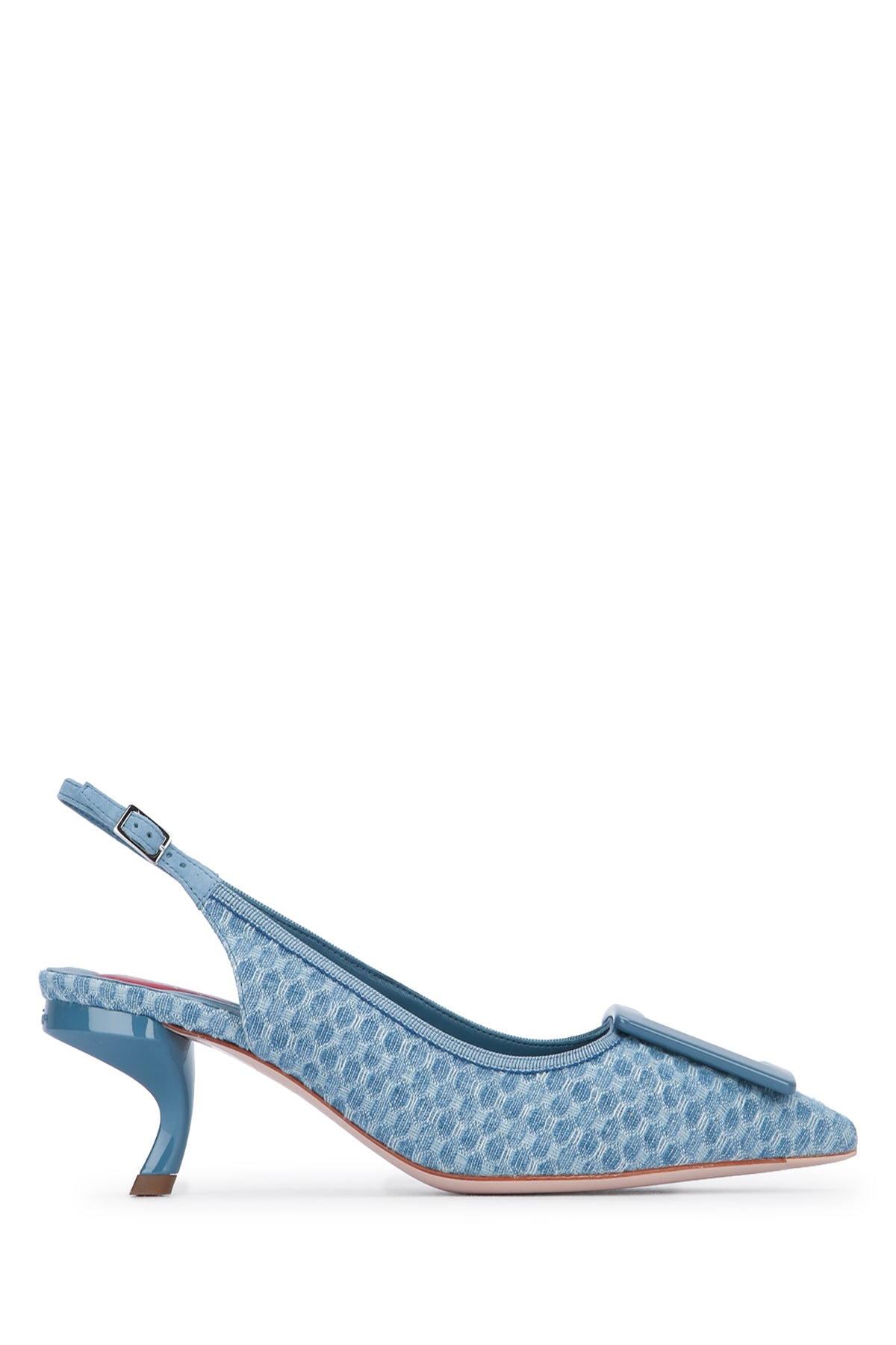 SNEAKERS_RVW63844590UVS_U006_Image_1