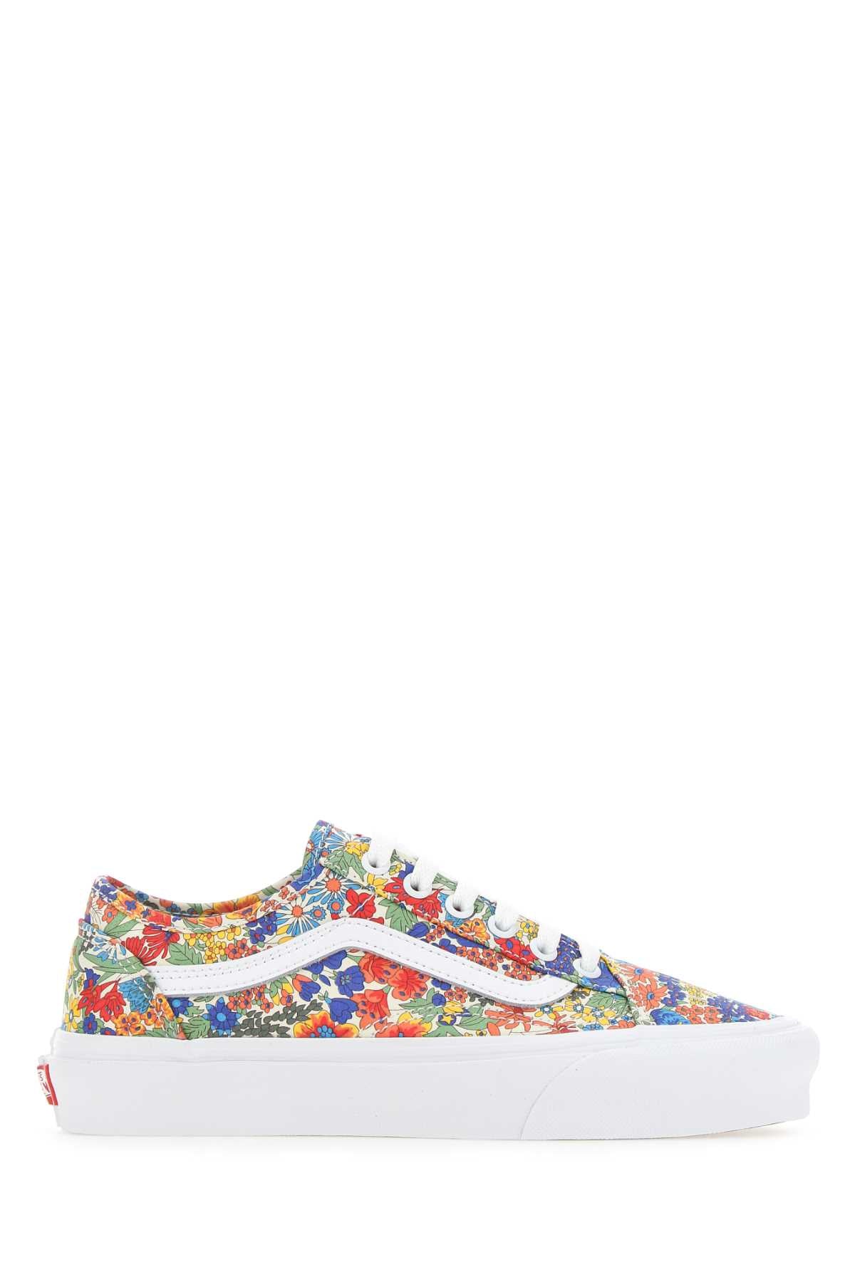 SNEAKERS_VN0A54F4_4TW1_Image_1