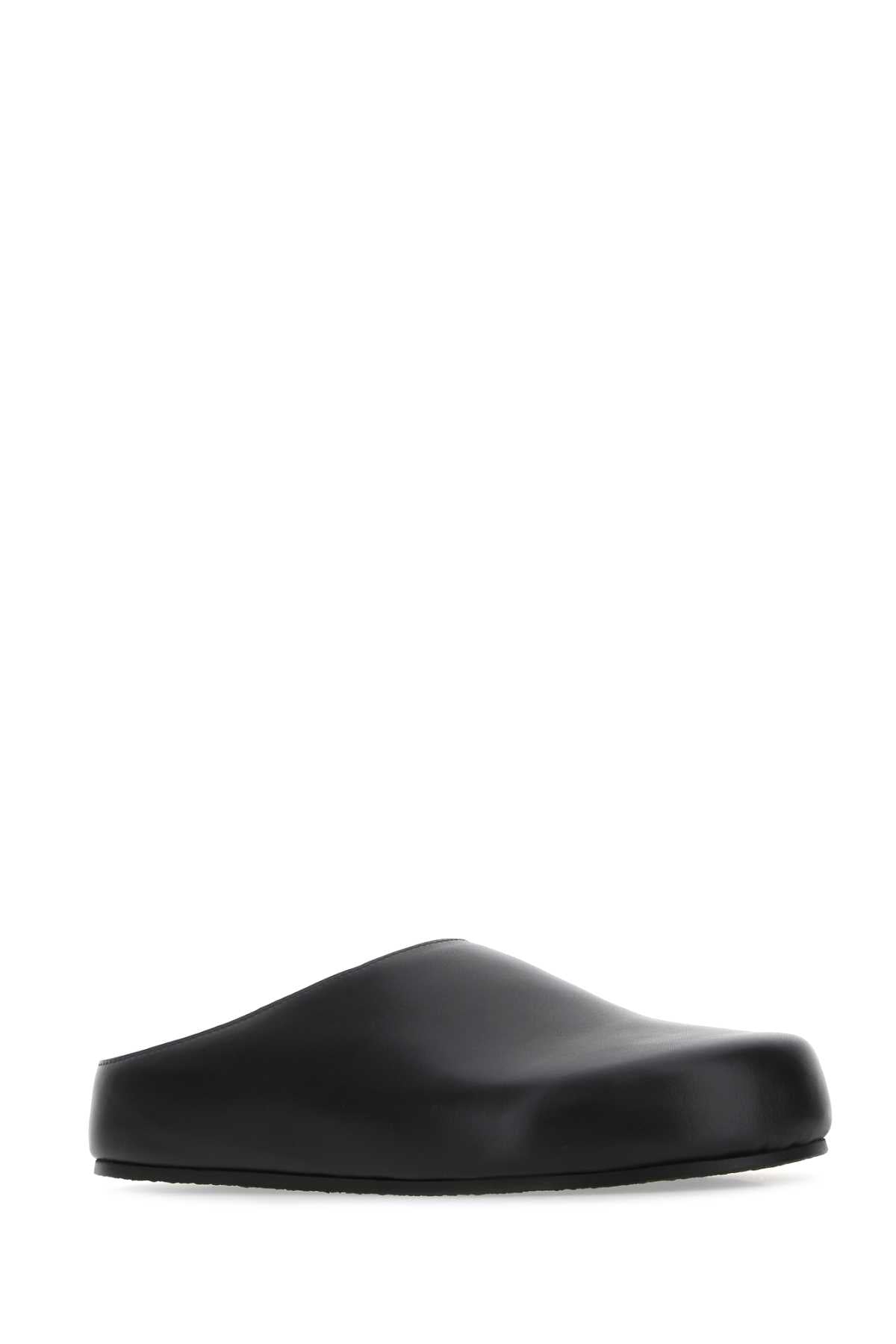 SNEAKERS_WEARINGSNM850_BLACK_Image_2
