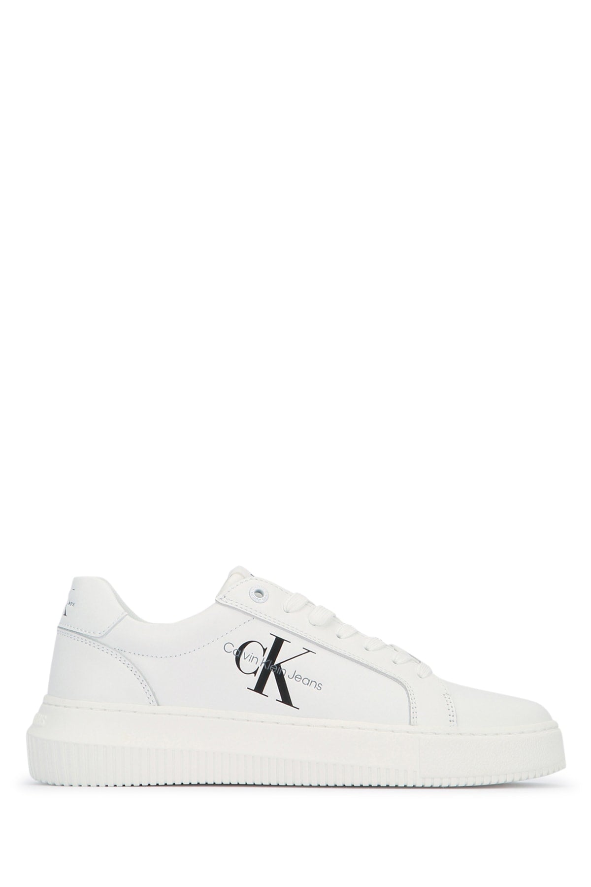 SNEAKERS_YW0YW00823_YBR_Image_1