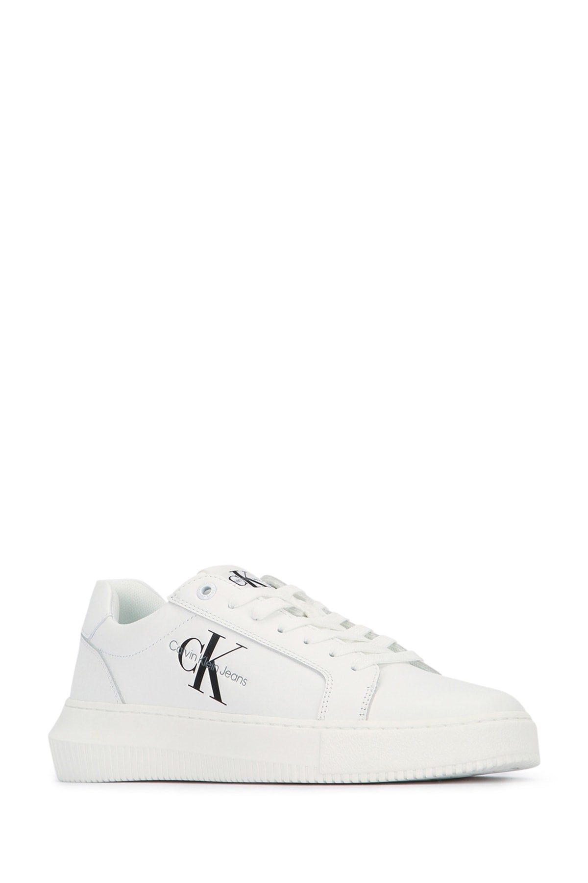 SNEAKERS_YW0YW00823_YBR_Image_2