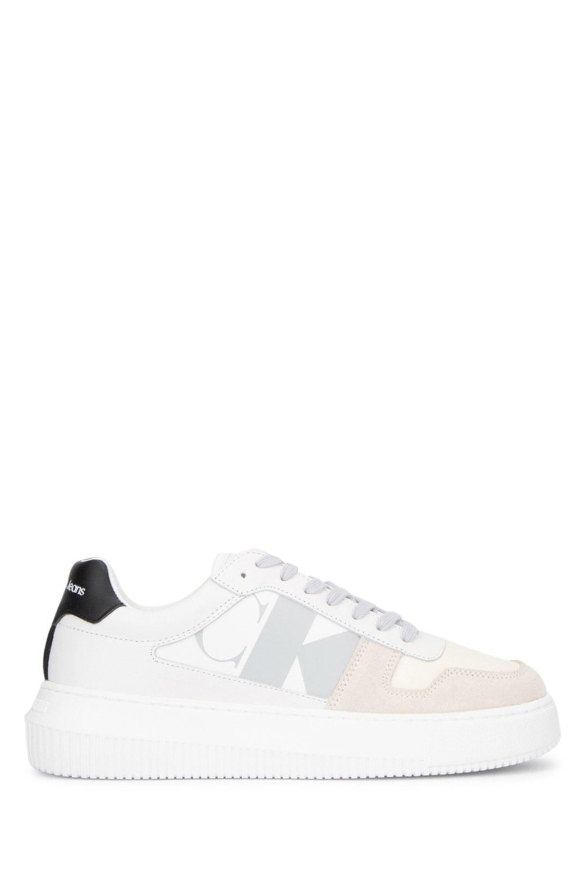 SNEAKERS_YW0YW01046_03A_Image_1