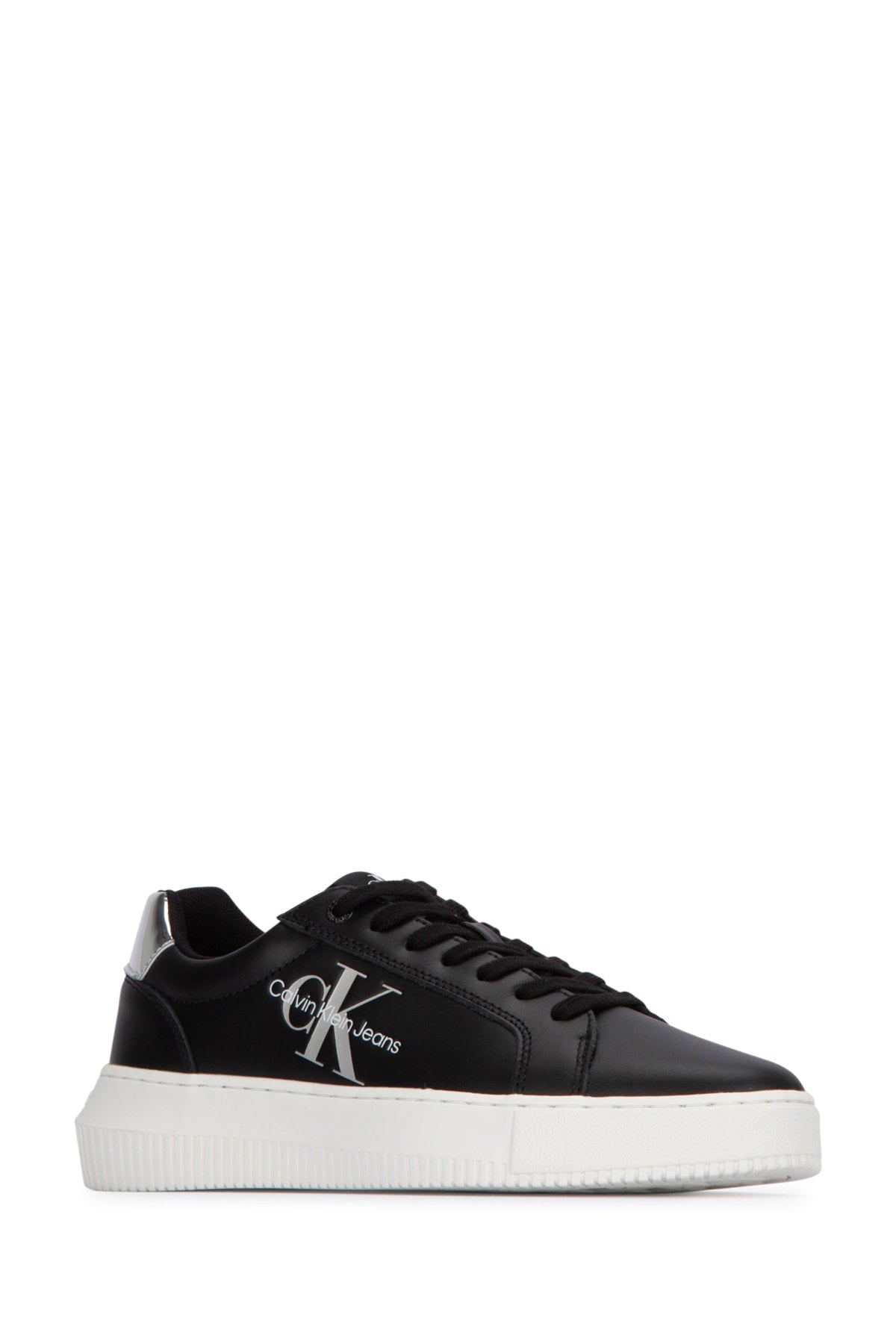 SNEAKERS_YW0YW01224_BEH_Image_2