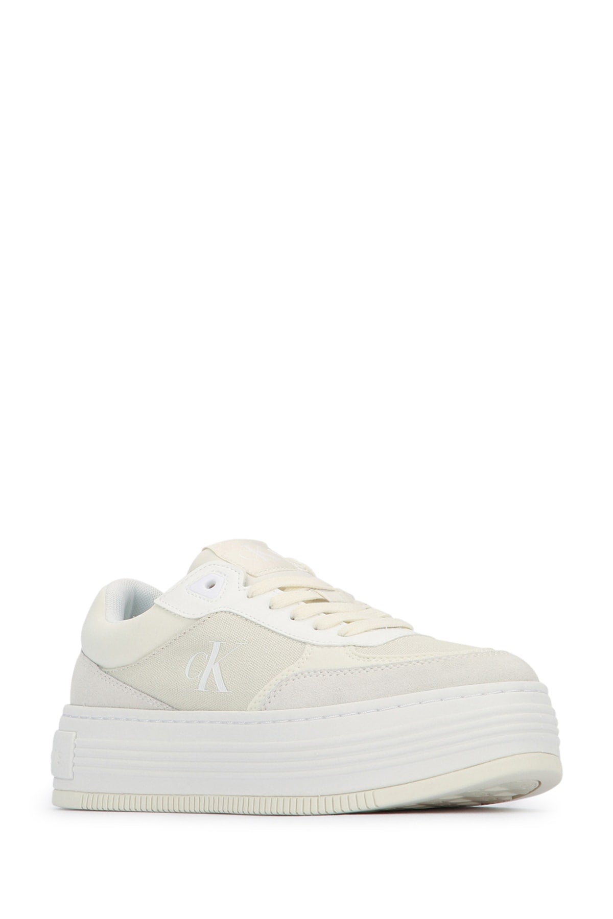 SNEAKERS_YW0YW01638_0LD_Image_2