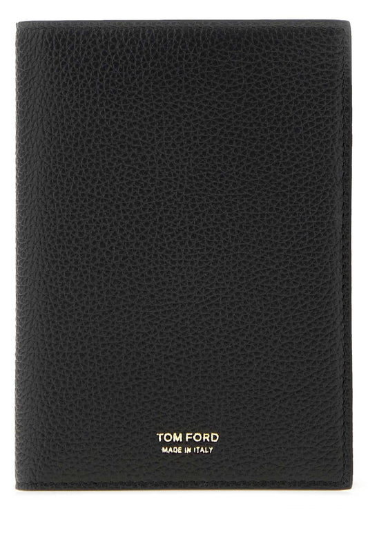 SOFT_GRAIN_LEATHER_T_LINE_PASSPORT_HOLDER_W_CARD_Y0274LCL158G_NAA_Image_1