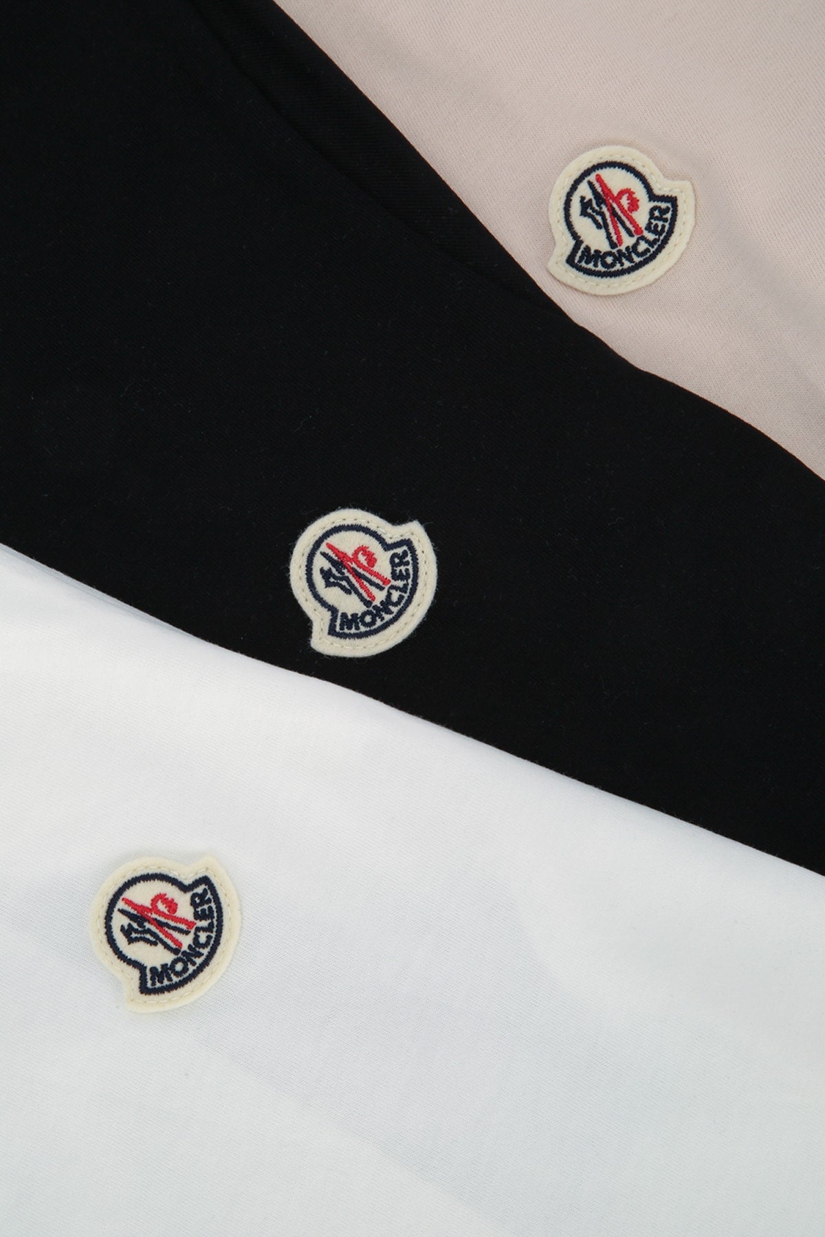 SS_T-SHIRT_L19548C0003489AT9_3P2_Image_2