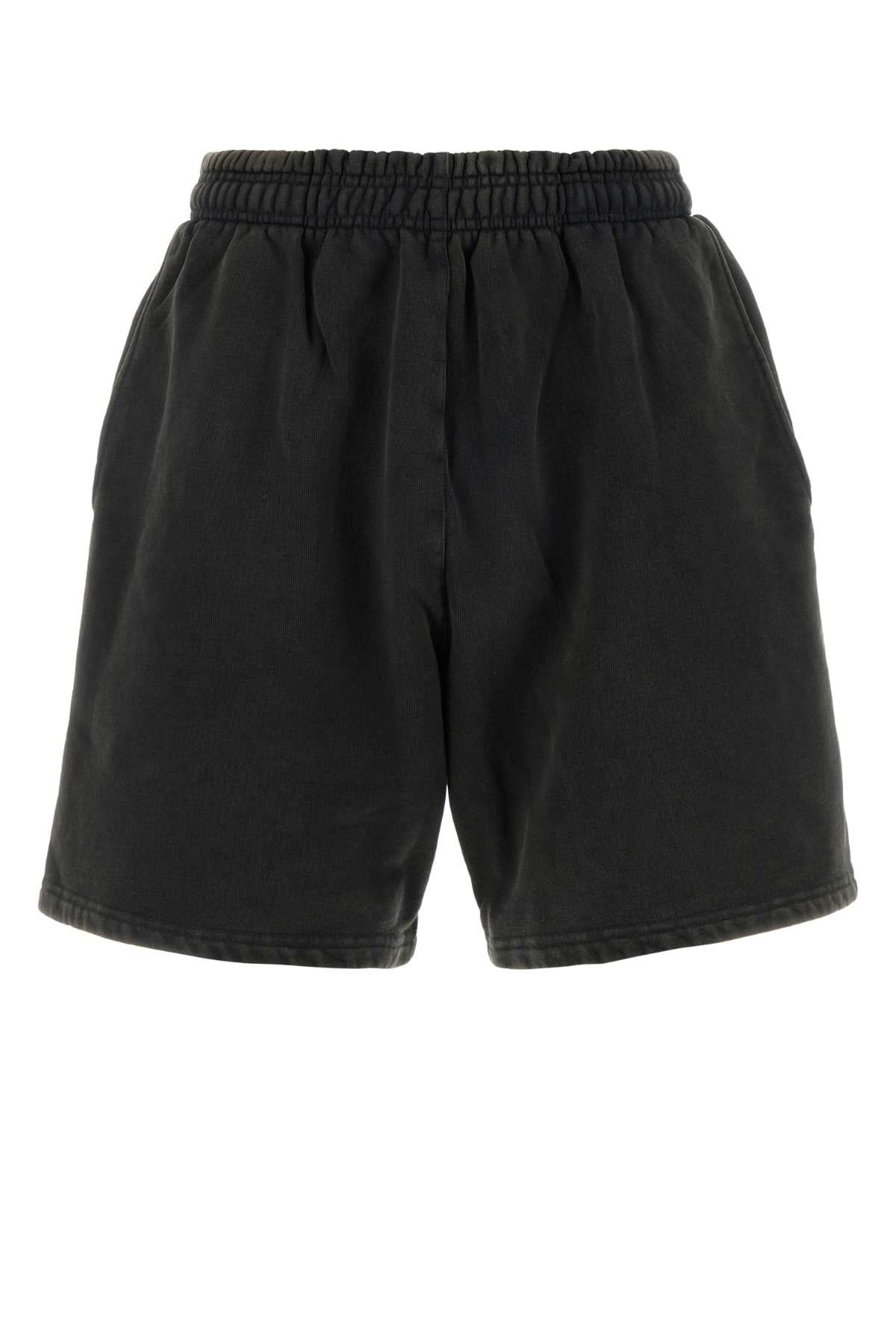 STANDARD_SWEATSHORT_ESSS26SH01012_0392_Image_1