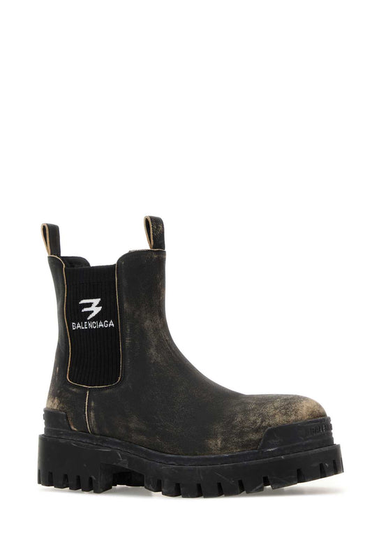 STRIKE_CHELSEA_854082WB228_1919_Image_2