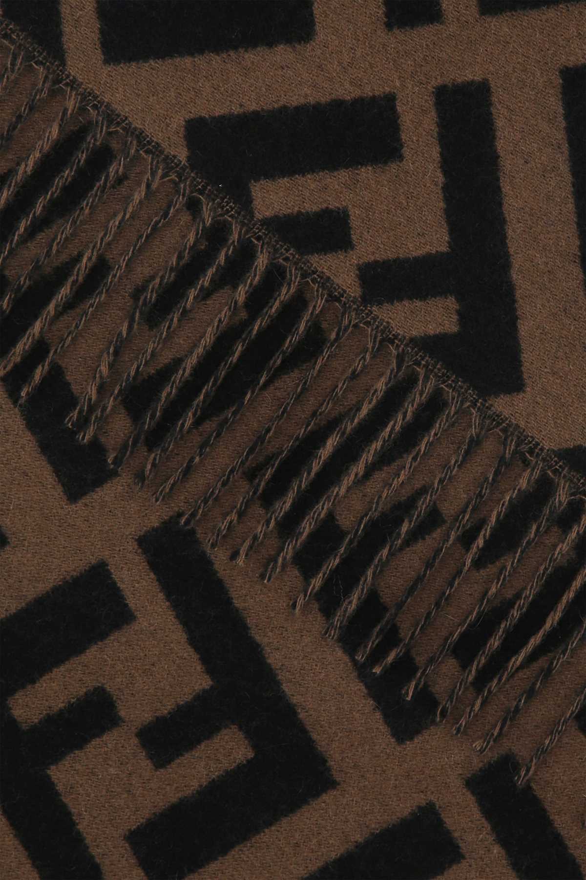 Scarf_FF_45x170_JACQ_FF_MACRO_FXT260A8RS_F0QE1_Image_2