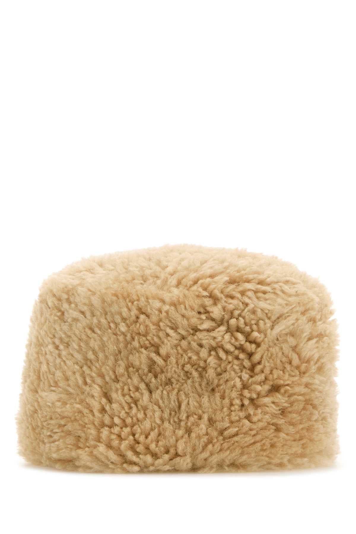 Shearling_Pillbox_Hat_244WSH0029LE0095_092_Image_3