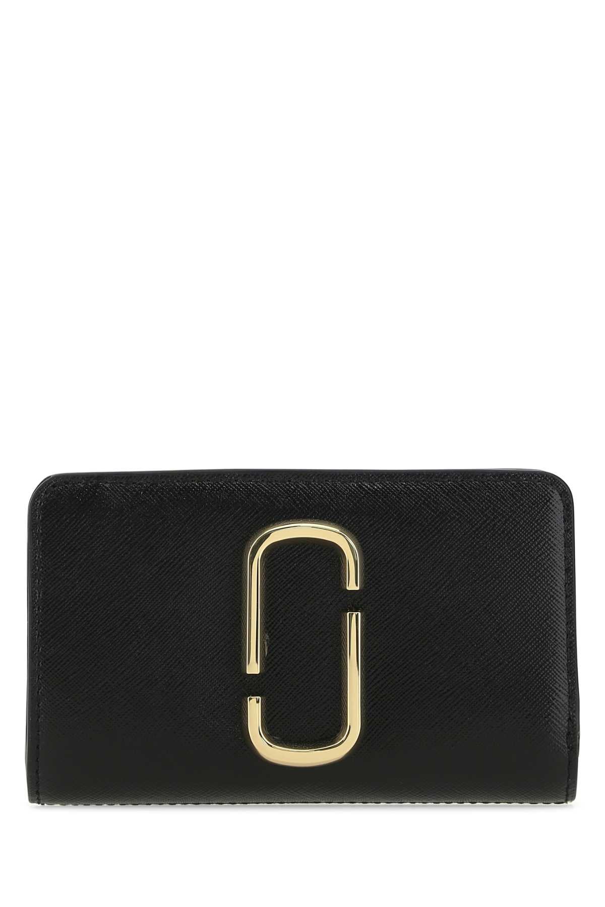 THE_COMPACT_WALLET_M0013356_012_Image_1