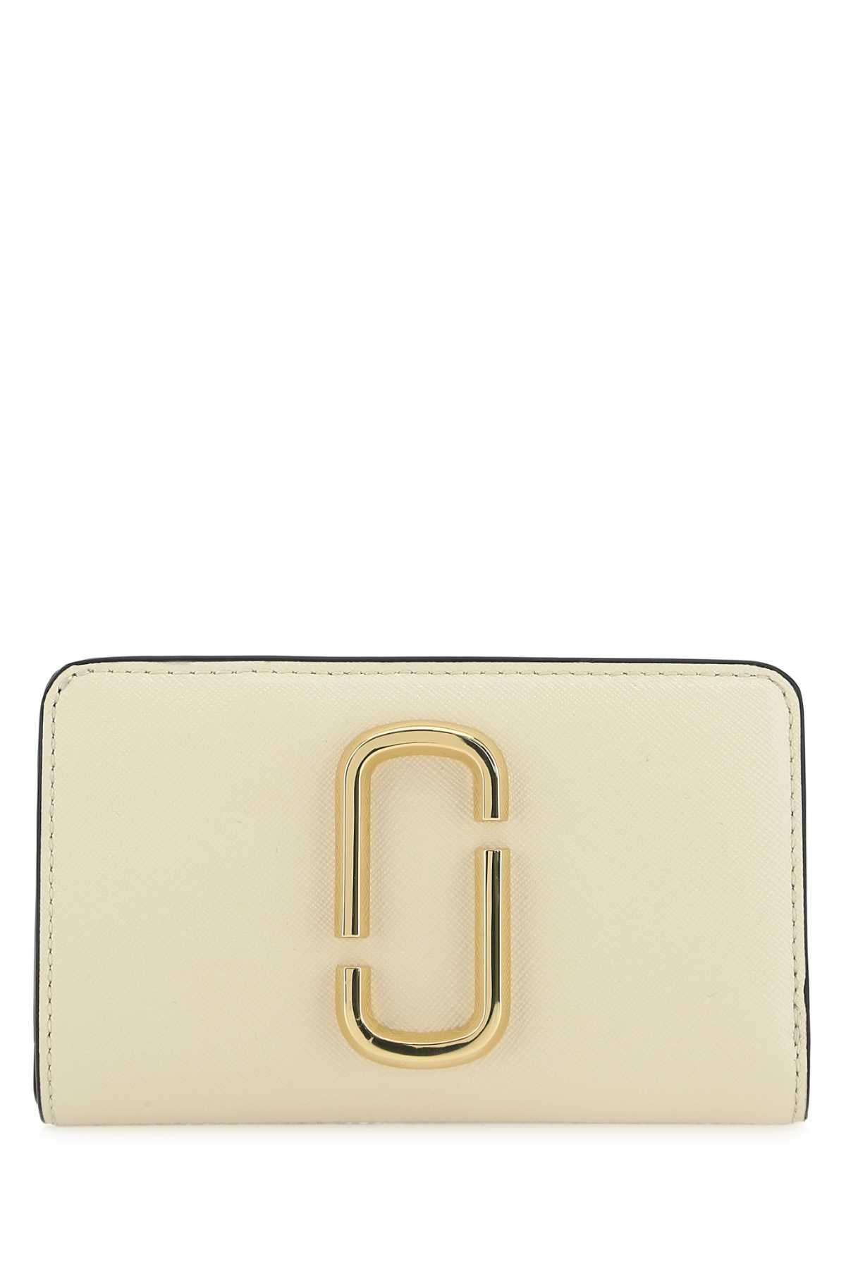 THE_COMPACT_WALLET_M0013356_136_Image_1