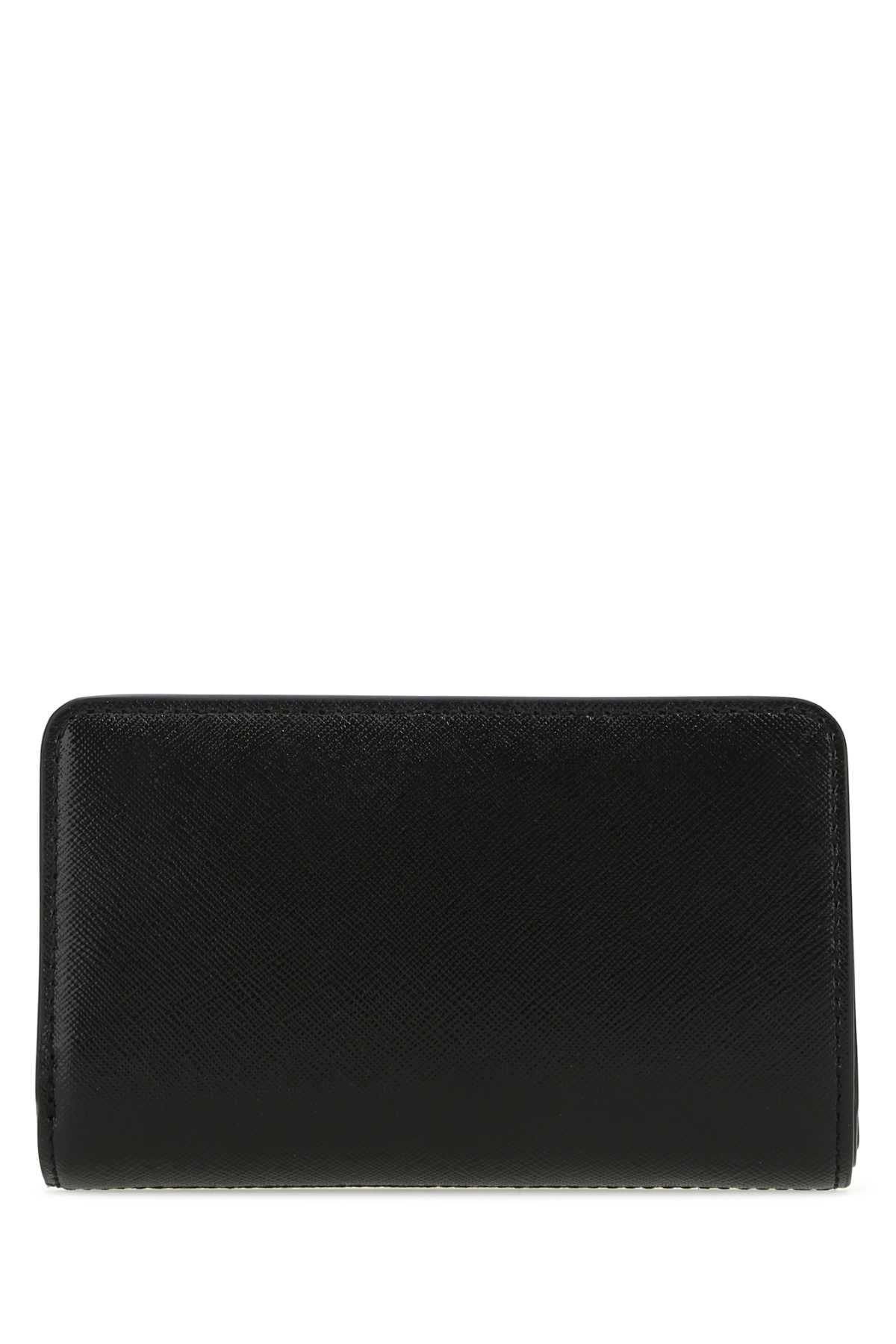 THE_COMPACT_WALLET_M0013356_136_Image_3