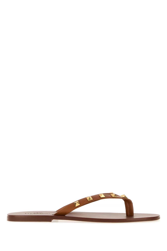 THONG_ROCKSTUD_G_9Y2S0O16UIS_QSN_Image_1