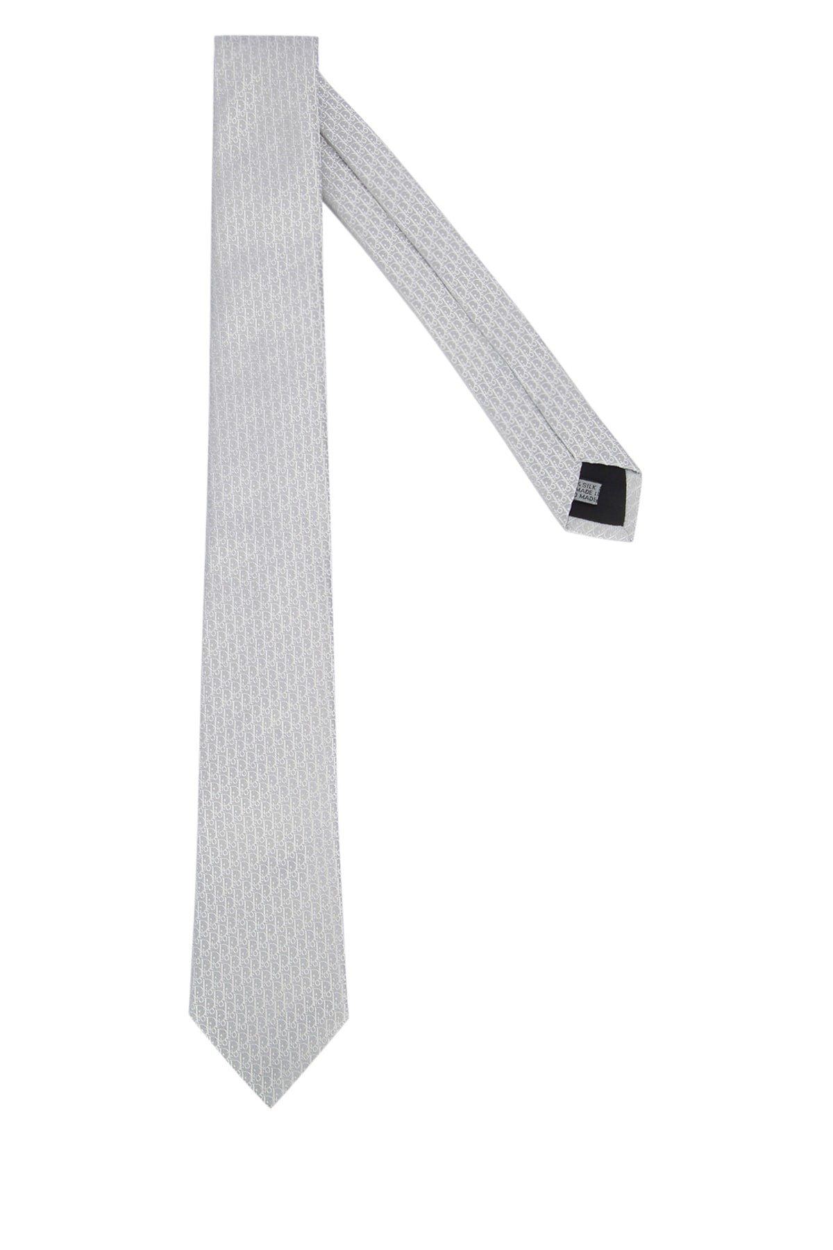 TIES_OBLIQUE_03C1047A0330_815_Image_2