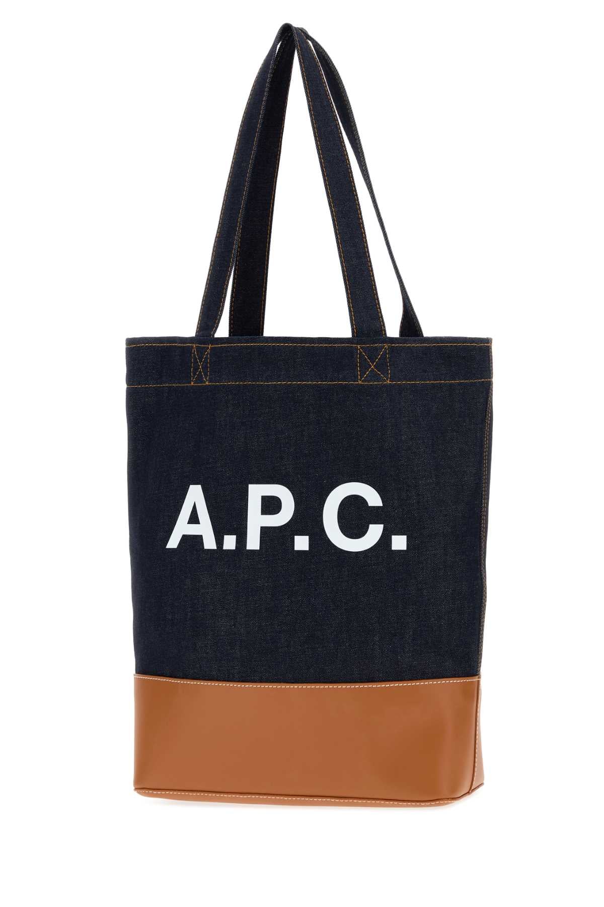 TOTE_AXEL_COHLOM61444_CAF_Image_2