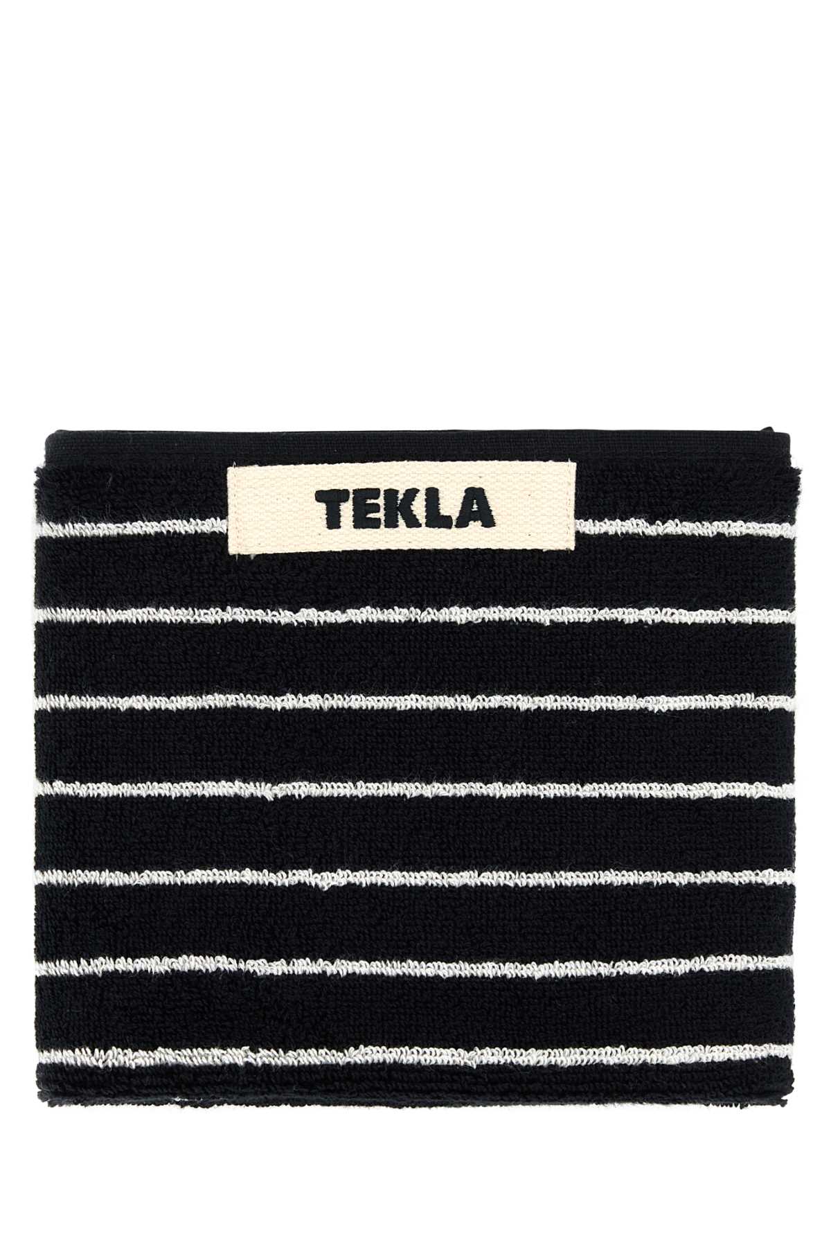 TOWELS_PIN_STRIPES_TTBLST30X50_BLACKSTRIPES_Image_1