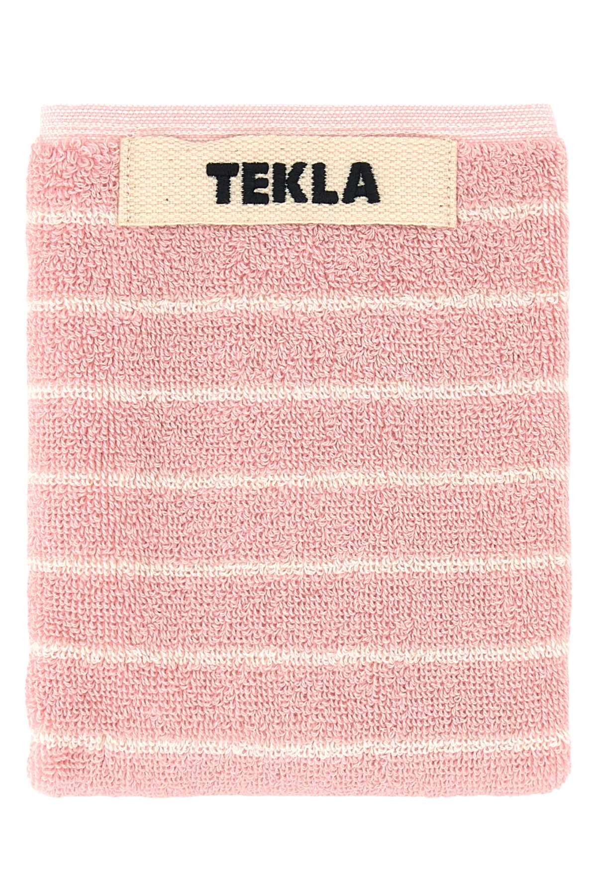 TOWELS_PIN_STRIPES_TTSHPIST30X30_SHAPINSTR_Image_1