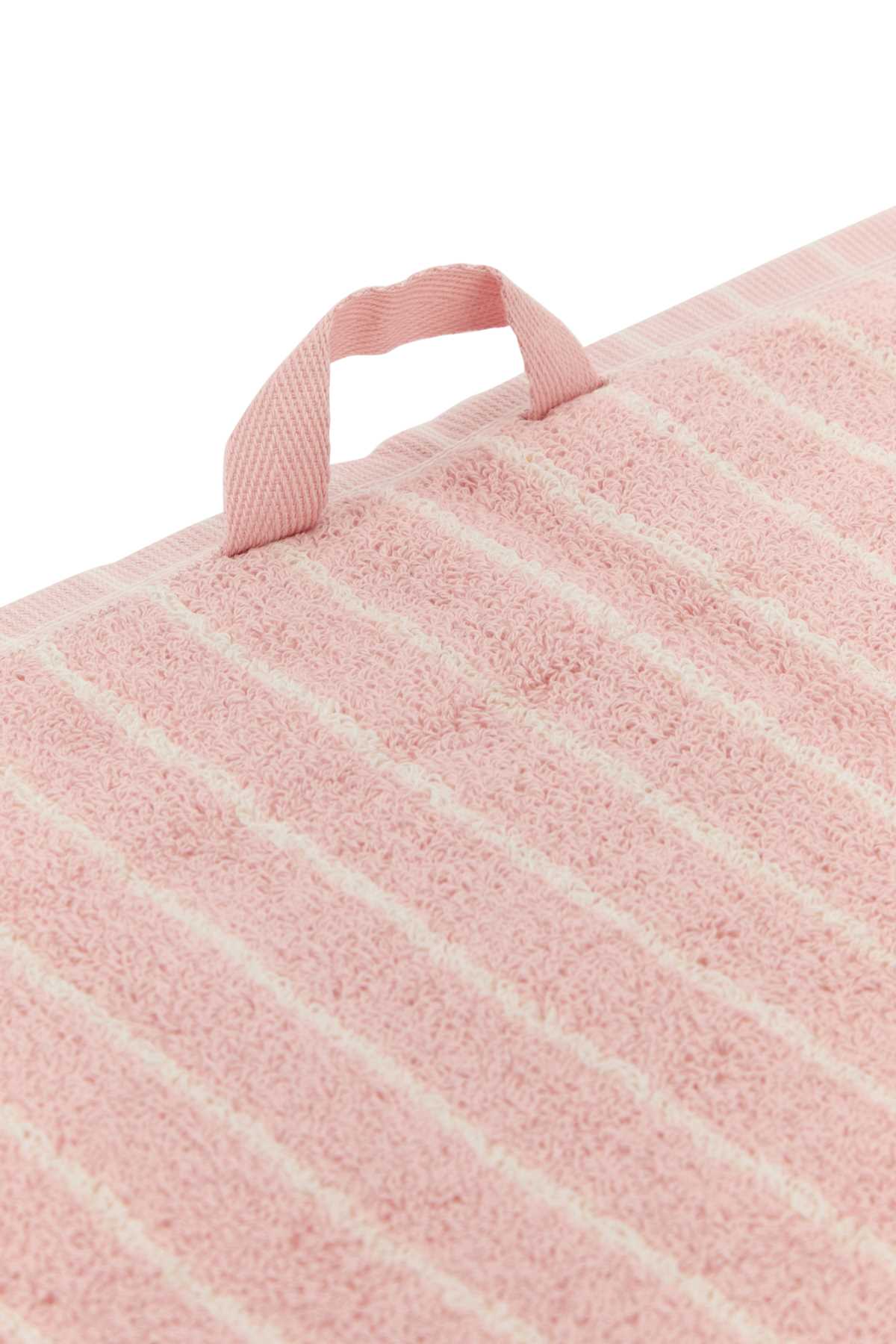 TOWELS_PIN_STRIPES_TTSHPIST50X90_SHAPINSTR_Image_3
