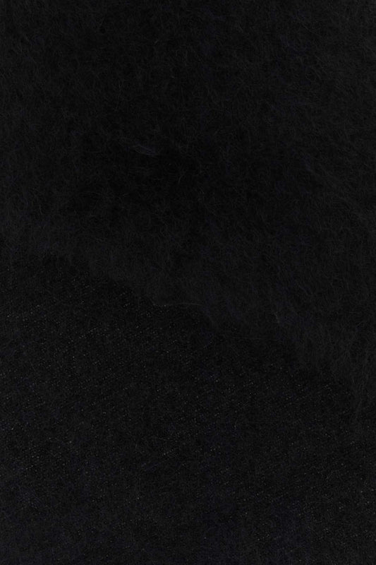 TRIANGLE_SCARF_UK0060_UW900_Image_2