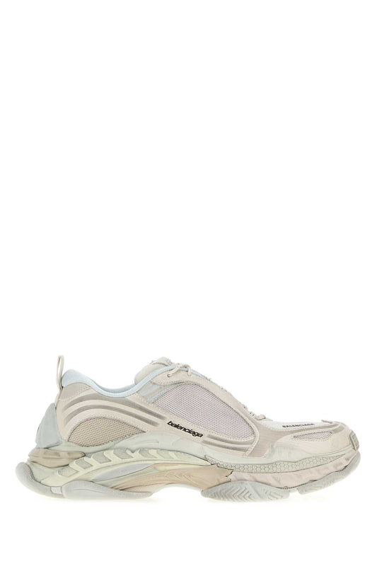 TRIPLE_S2_SNEAKER_865849WTRS2_9191_Image_1