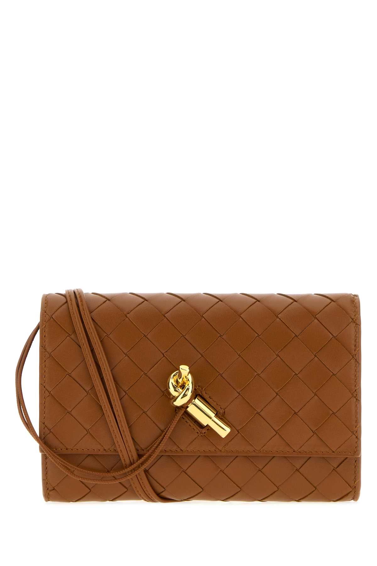 WALLET_SHOULDER_836940VCPP2_2387_Image_1