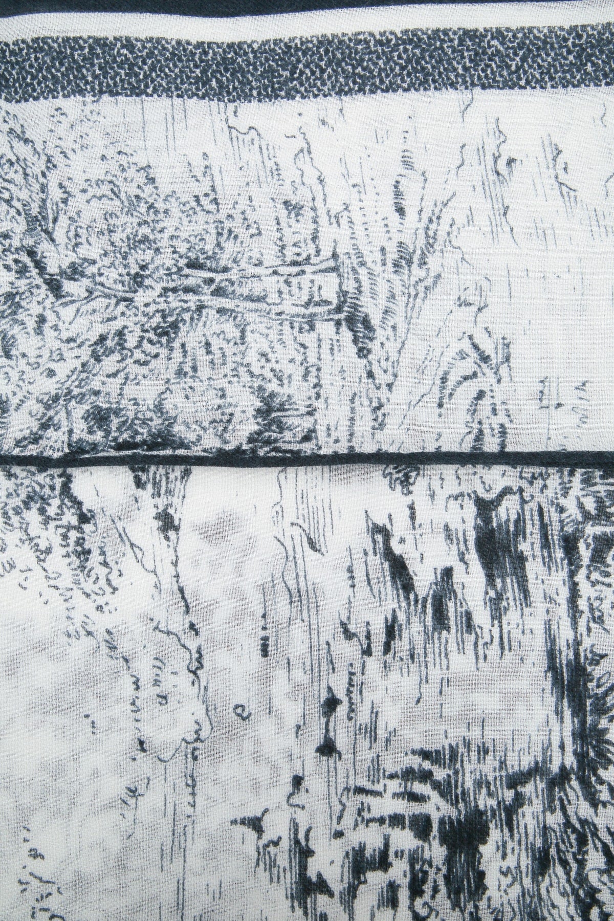 W_SCARF-140X140_51SCO140I002_540_Image_2