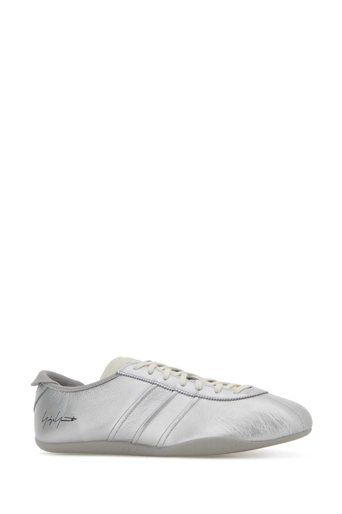 Y-3_TOKYO_SILVMTOWHITEBLACK_KI4349_SILVMTOWHITEBLACK_Image_2